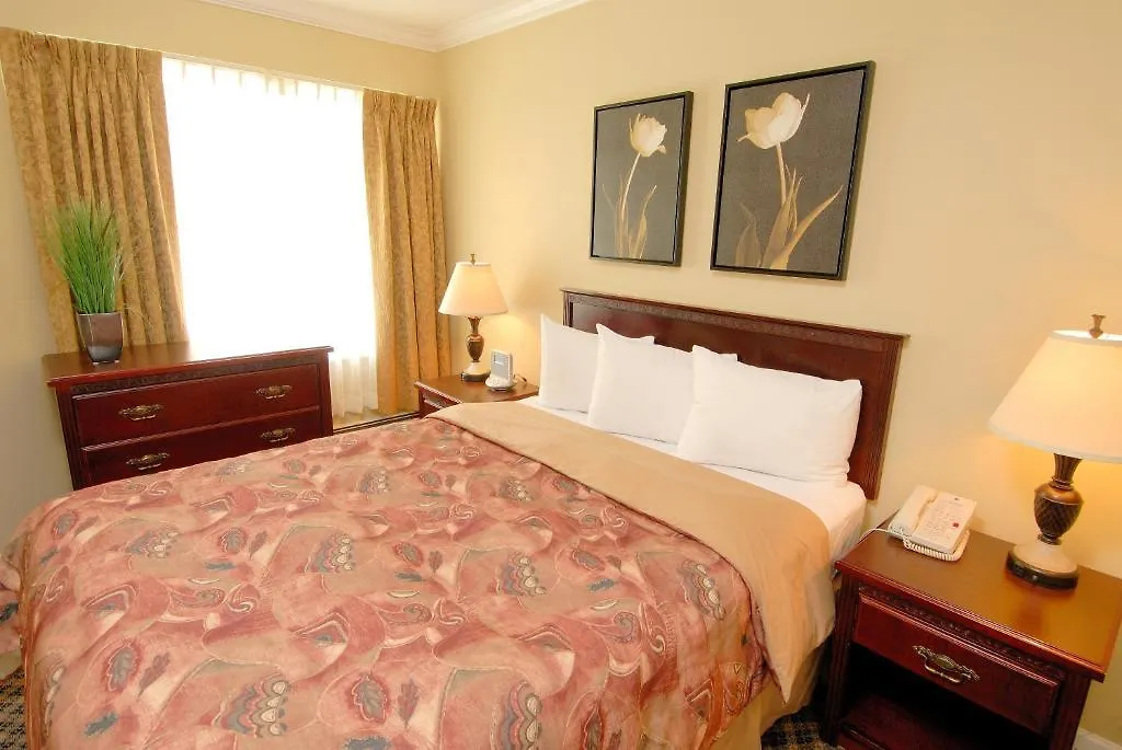 Robson Suites 밴쿠버