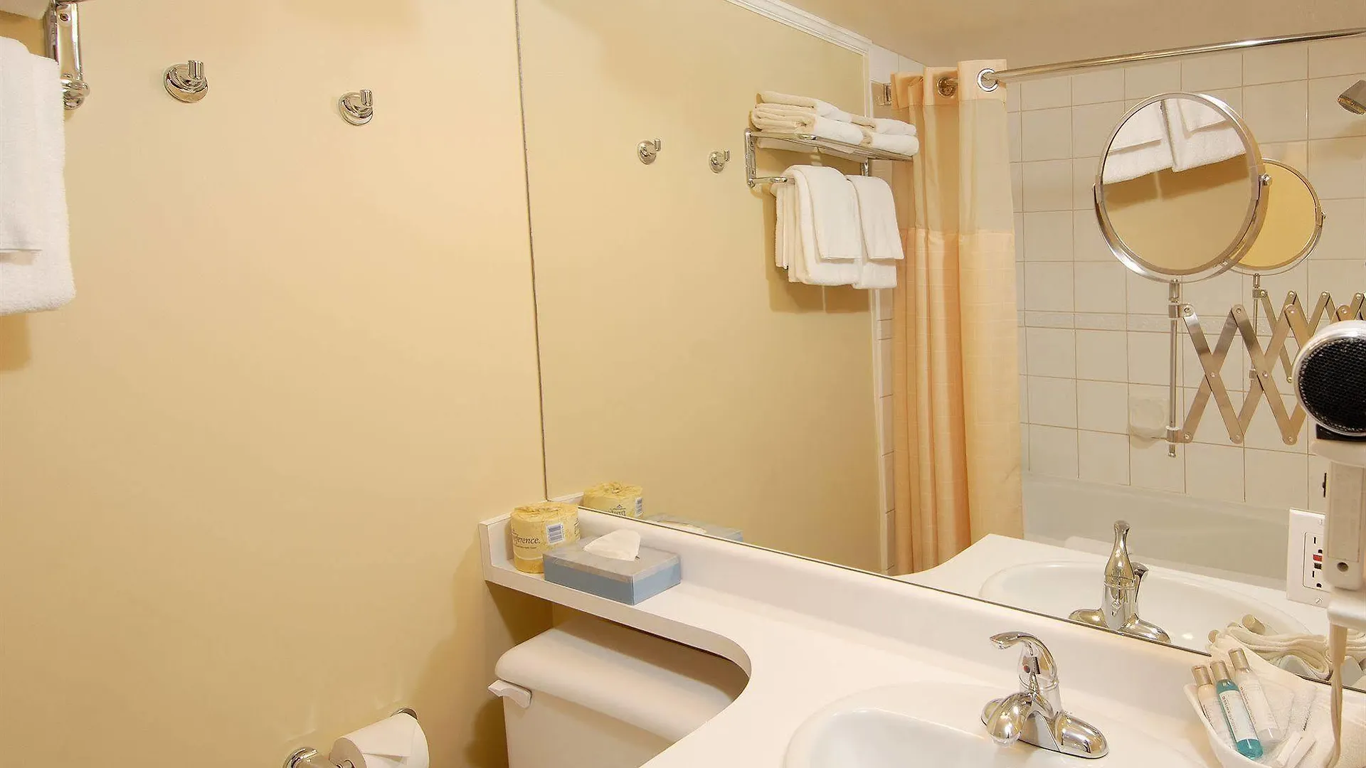 Robson Suites Vancouver Aparthotel