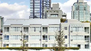 Robson Suites Vancouver Aparthotel